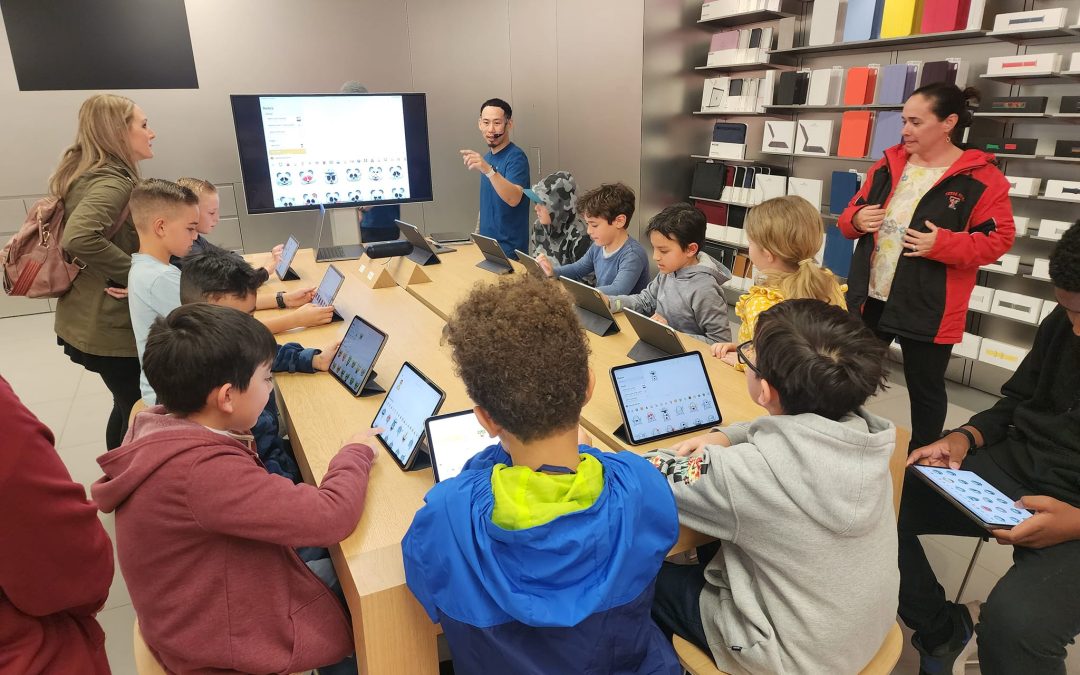 Empowering the Next Generation: CUSA Education Students Dive into Coding with Apple Experts